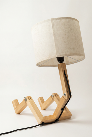 Zittende lezer houten lamp